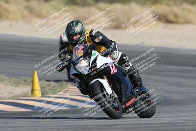 media/Nov-16-2025-Race Pace (Sun) [[8c5fa54630]]/Non Verified Riders (1st 20 Minutes)/2-Turn 10 (1010am)/